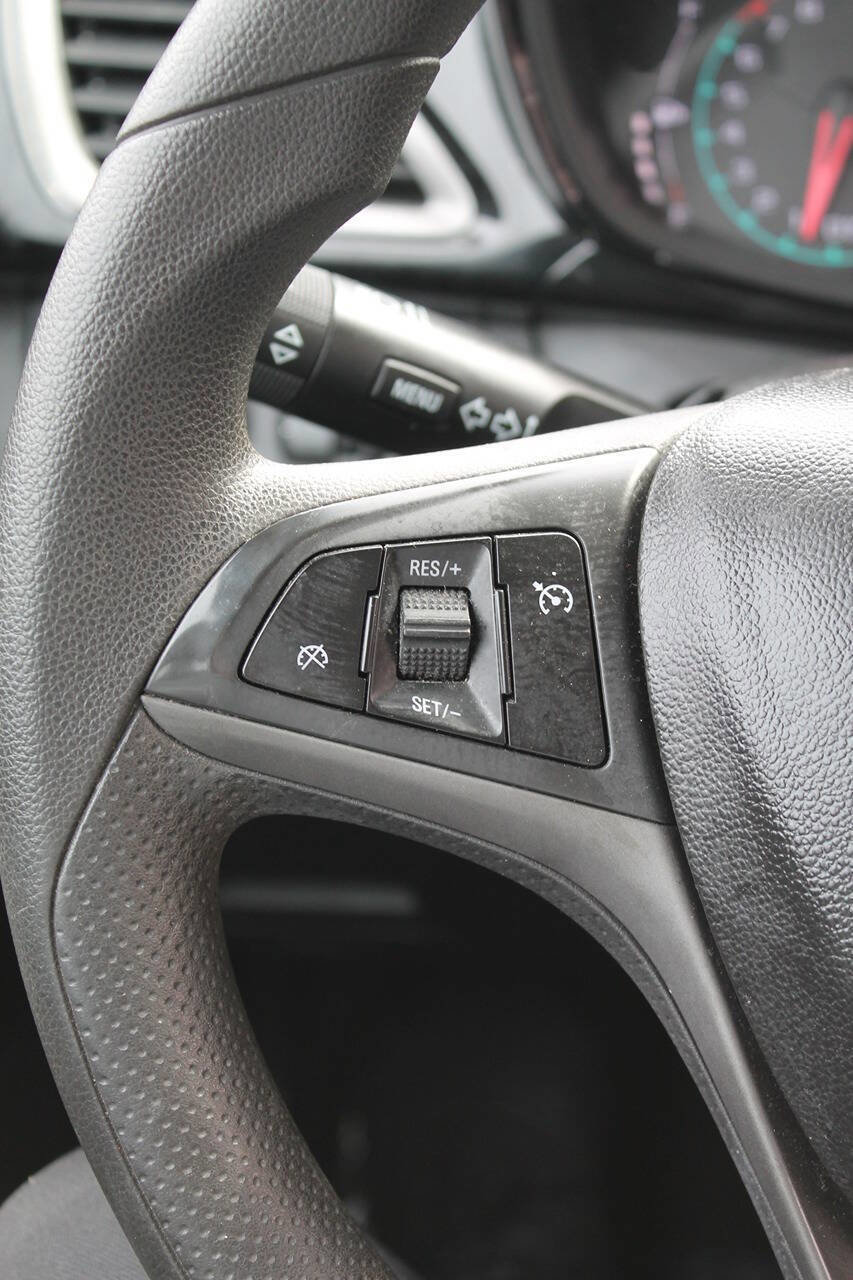 Used 2021 Chevrolet Spark LT image 26