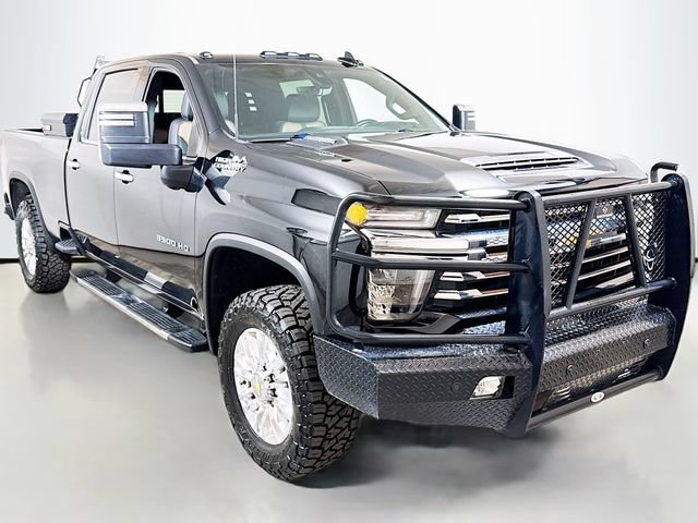 Used 2023 Chevrolet Silverado 3500 High Country w/ LPO, Hitch Package AWD/4WD image 3