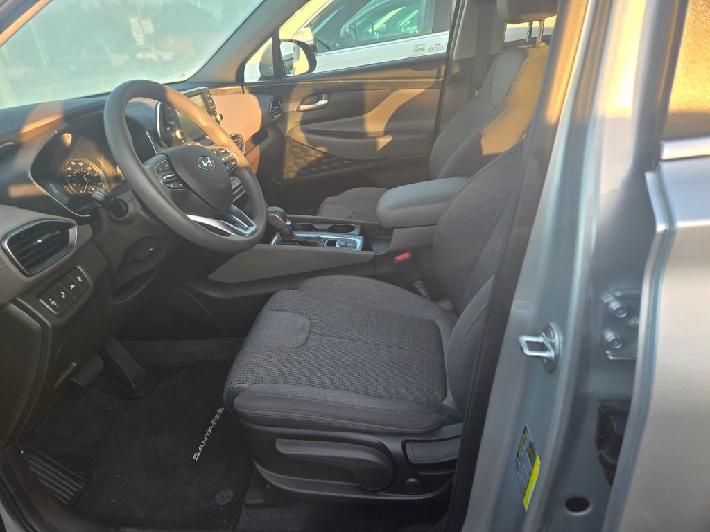 Used 2019 Hyundai Santa Fe SE FWD image 7