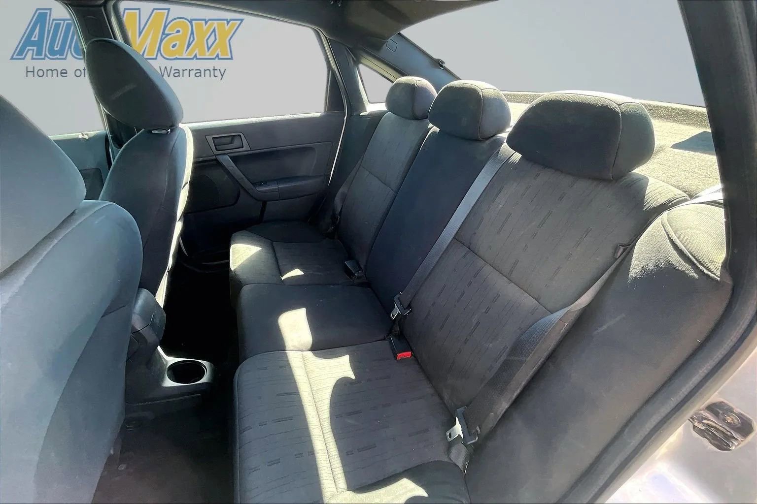 Used 2010 Ford Focus SE FWD image 27