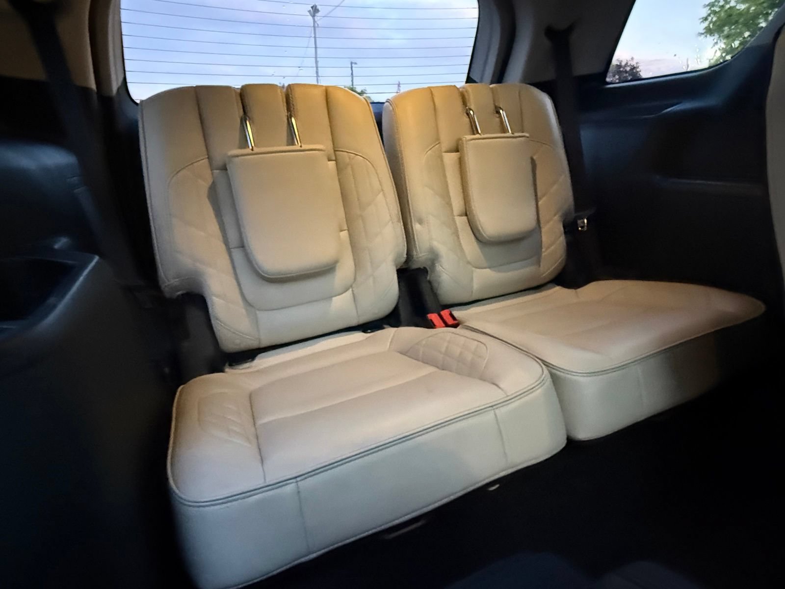 Used 2018 Ford Explorer Platinum AWD/4WD image 15