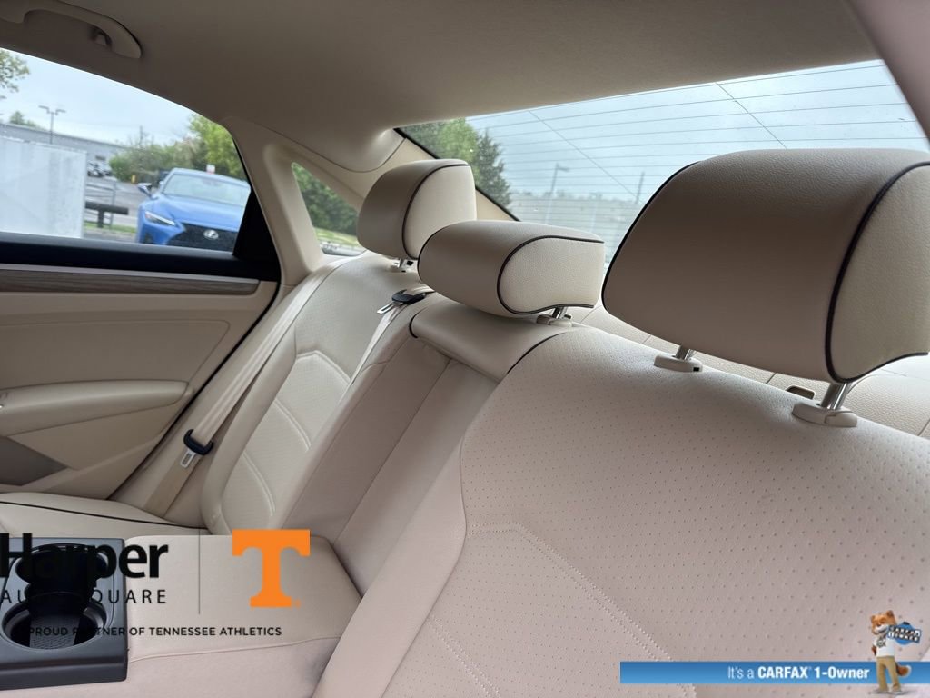 Used 2017 Volkswagen Passat 1.8T SE image 9