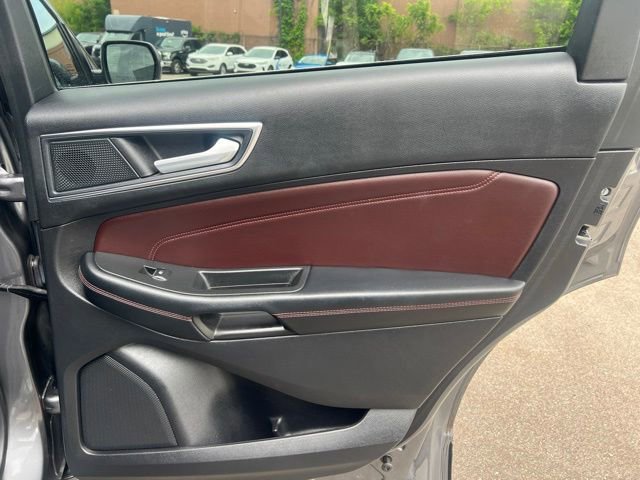 Used 2021 Ford Edge Titanium w/ Equipment Group 301A AWD/4WD image 13