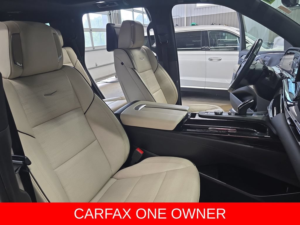 Used 2021 Cadillac Escalade Sport w/ Driver Assist Tech Package AWD/4WD image 10