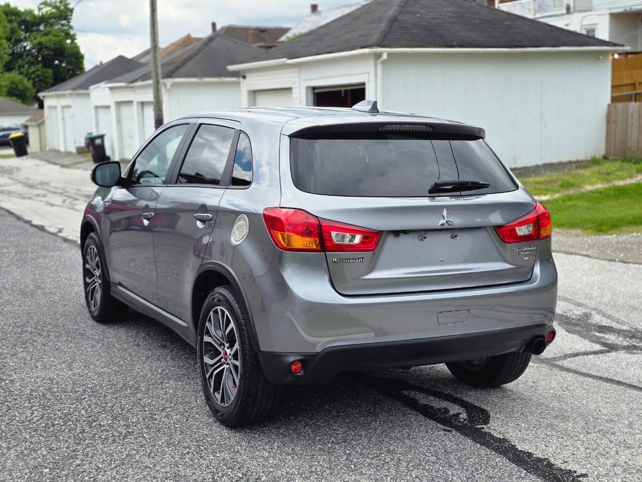 Used 2017 Mitsubishi Outlander Sport SE FWD image 6