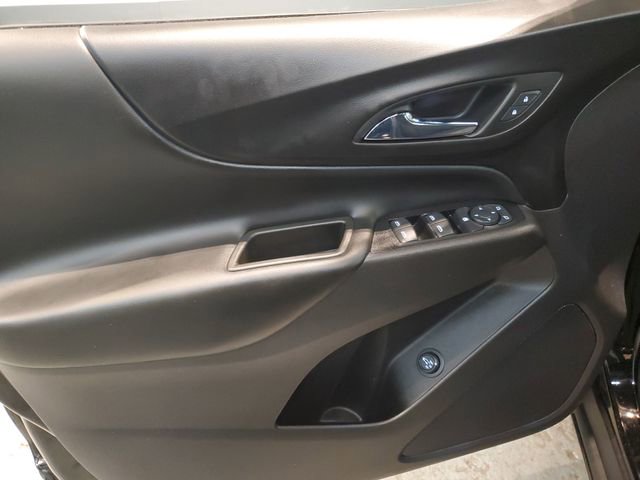 Used 2019 Chevrolet Equinox LT w/ Sun & Navigation Package AWD/4WD image 12