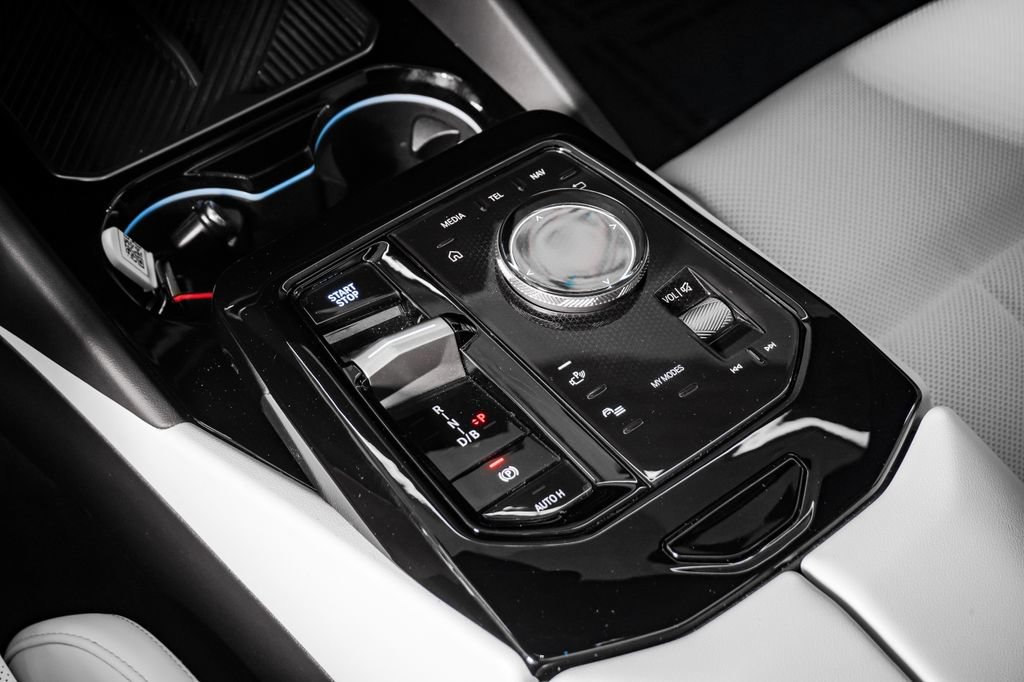 Used 2024 BMW i5 M60 AWD/4WD image 25