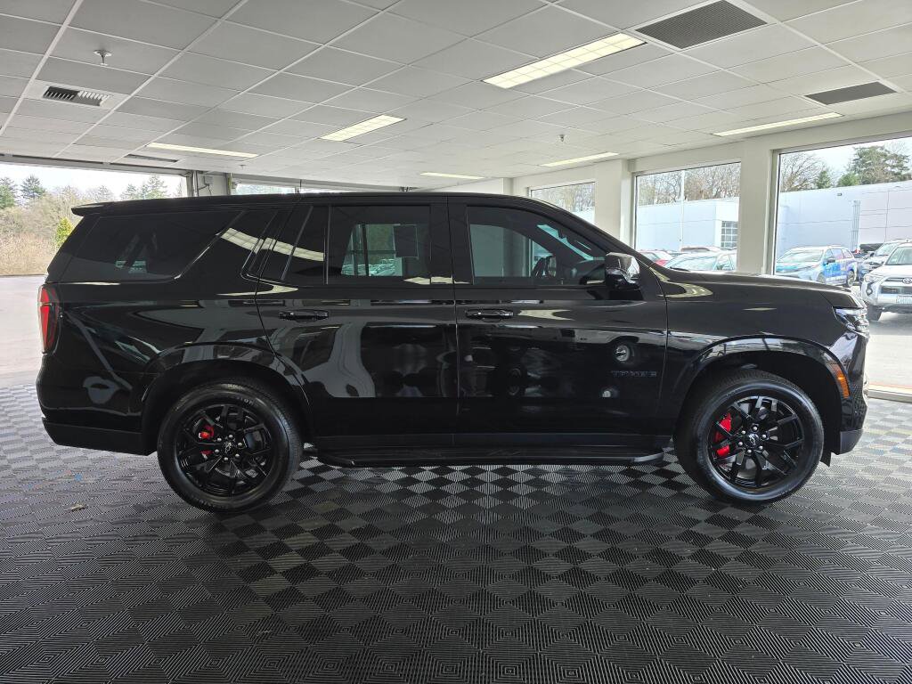 Used 2025 Chevrolet Tahoe RST w/ RST Performance Edition AWD/4WD image 2