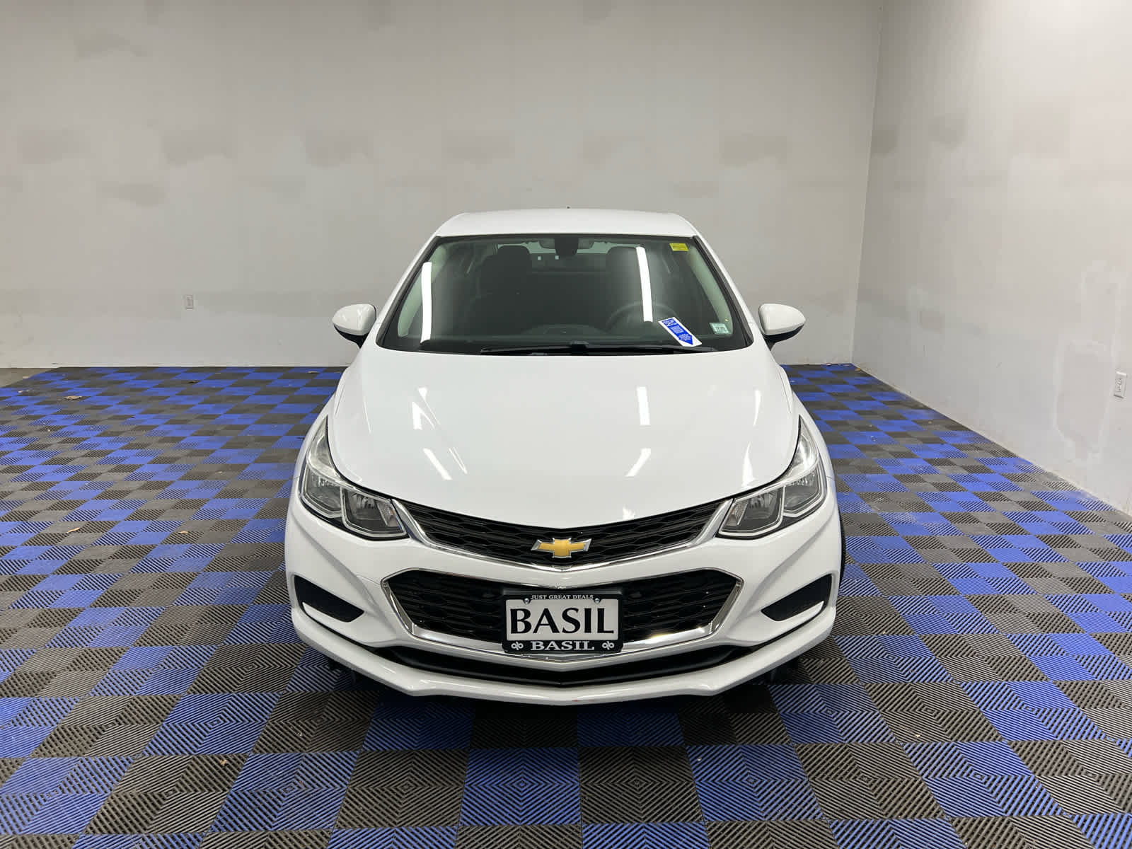 Used 2018 Chevrolet Cruze LS image 4