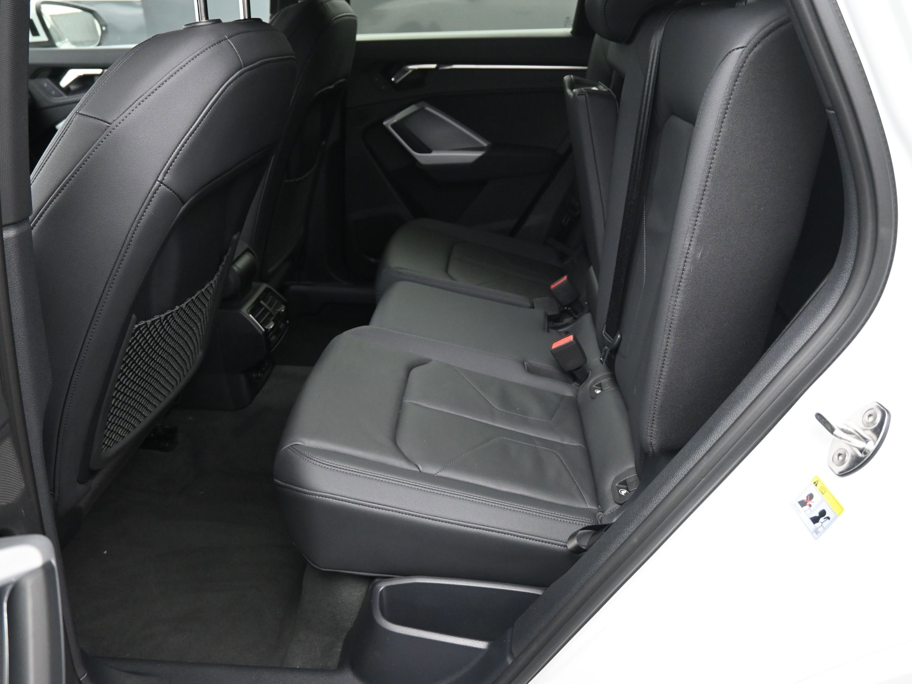 Used 2023 Audi Q3 2.0T Premium w/ Convenience Package image 13