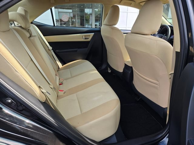 Used 2017 Toyota Corolla LE w/ Carpet Mat Package (TMS) FWD image 19