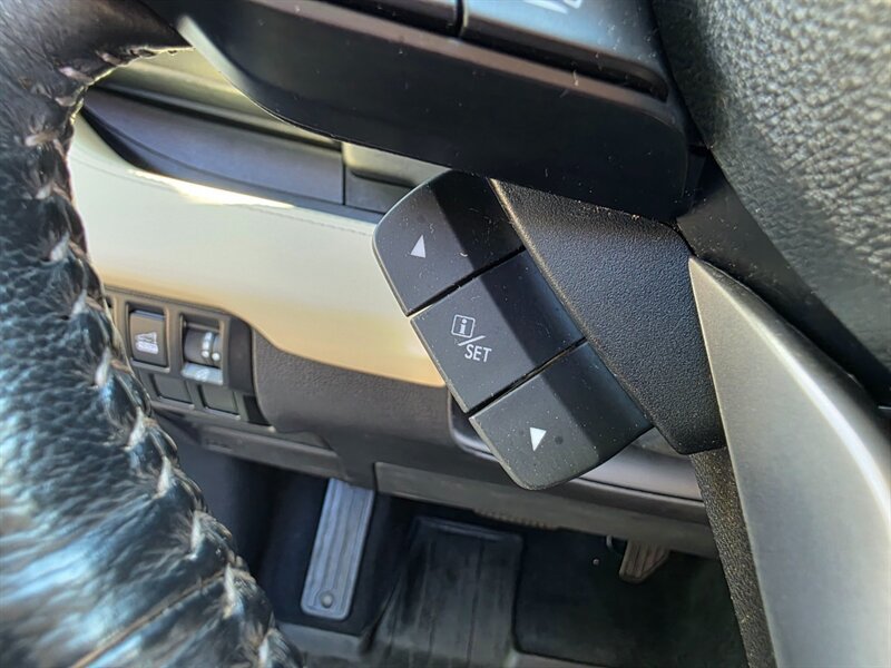 Used 2022 Subaru Ascent Limited w/ Technology Package AWD/4WD image 41