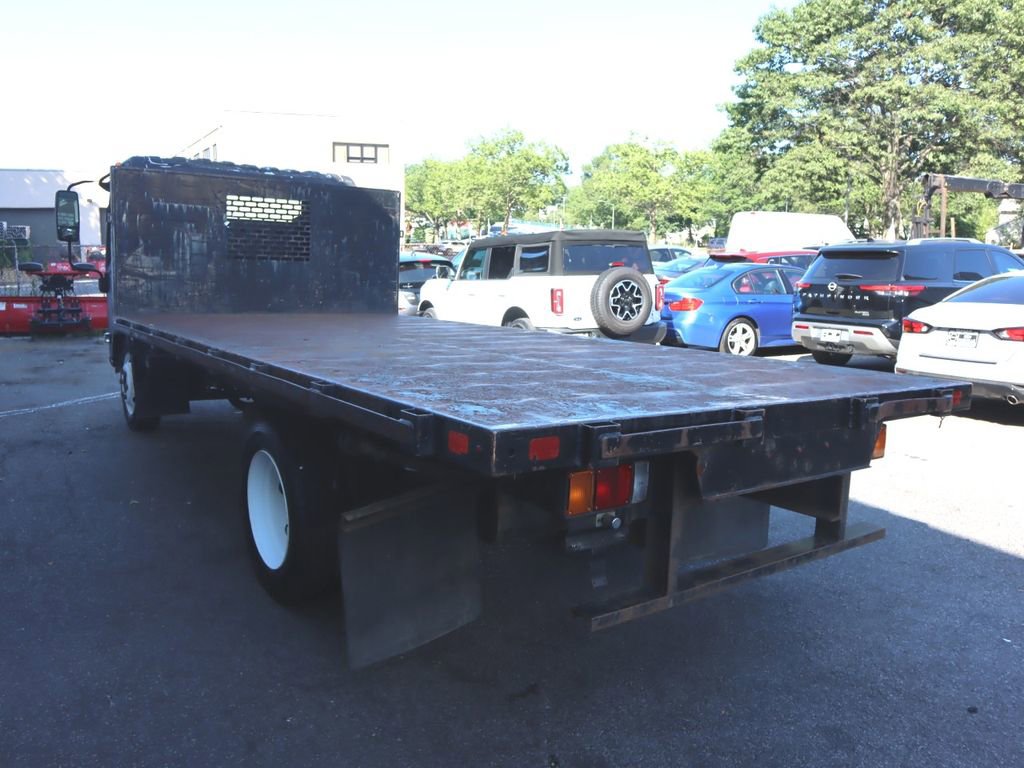 Used 2019 Isuzu NPR image 7