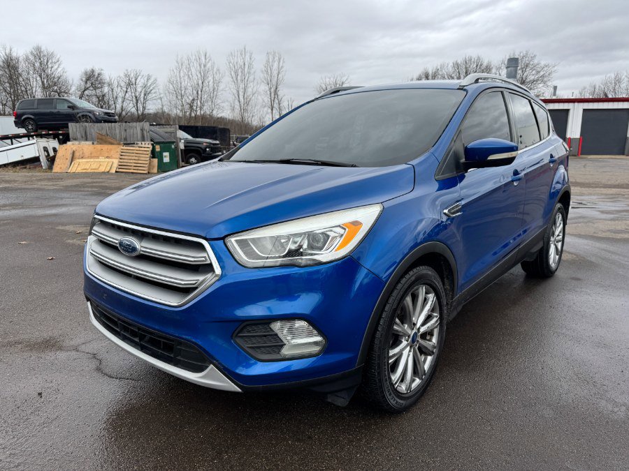 Used 2017 Ford Escape Titanium image 1