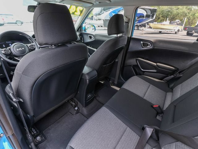 Used 2024 Kia Soul EX FWD image 27