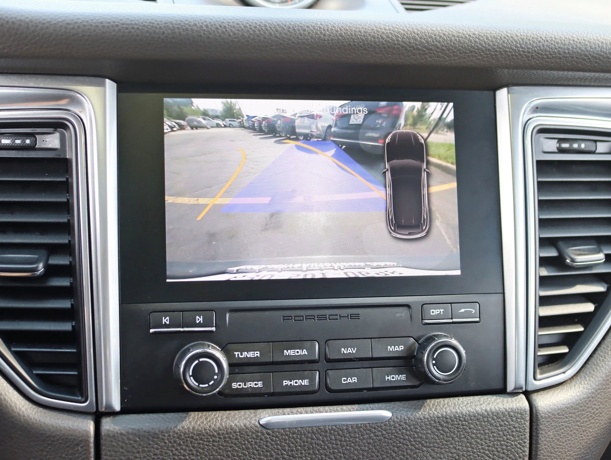 Used 2018 Porsche Macan Sport Edition image 20