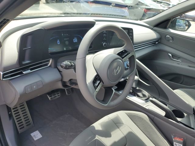 New 2026 Hyundai Elantra Sport FWD image 18