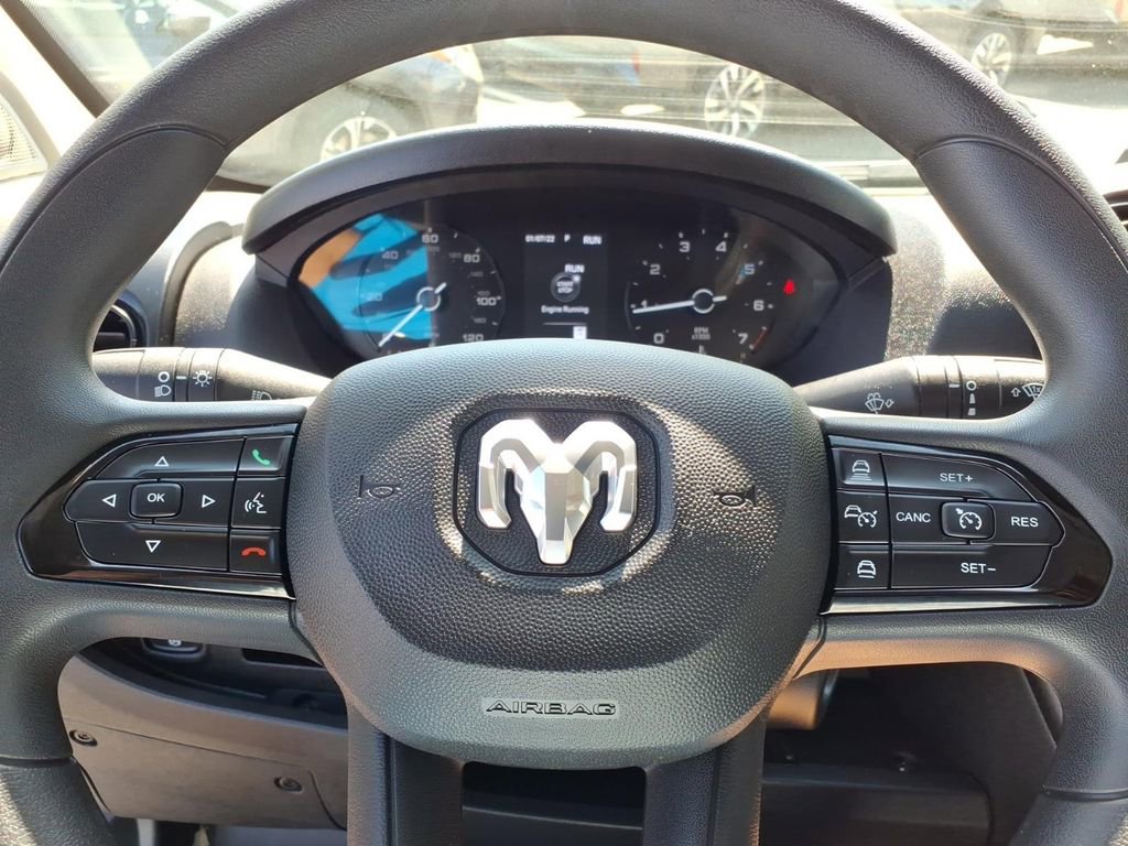 Used 2025 RAM ProMaster 3500 w/ Convenience Group FWD image 4