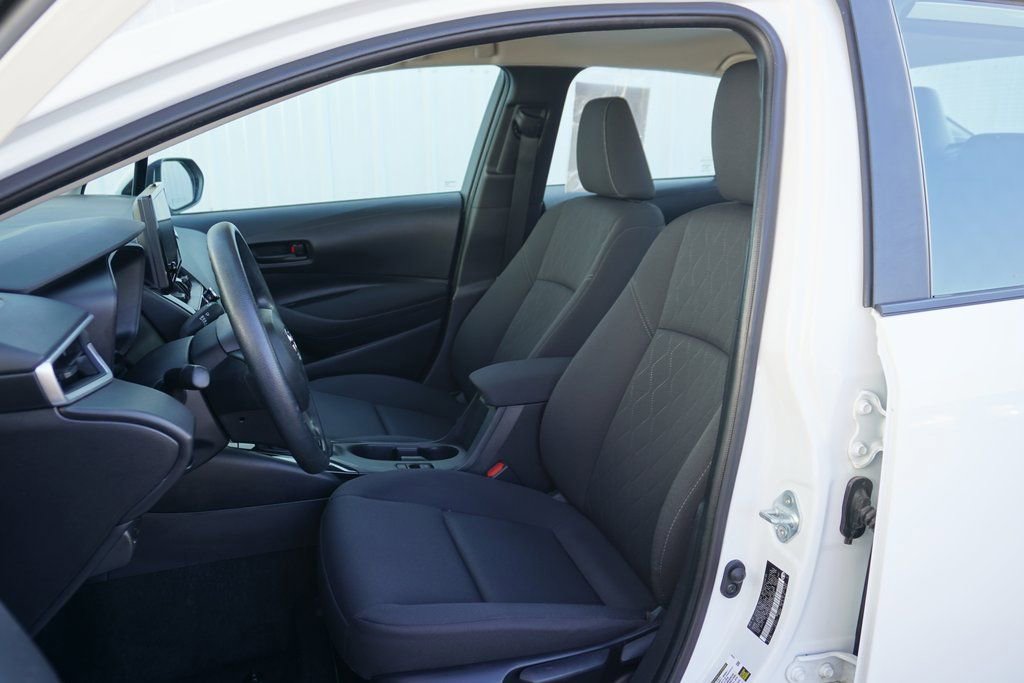 Used 2024 Toyota Corolla LE image 11