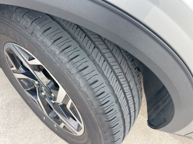 Used 2023 Kia Sportage LX image 5