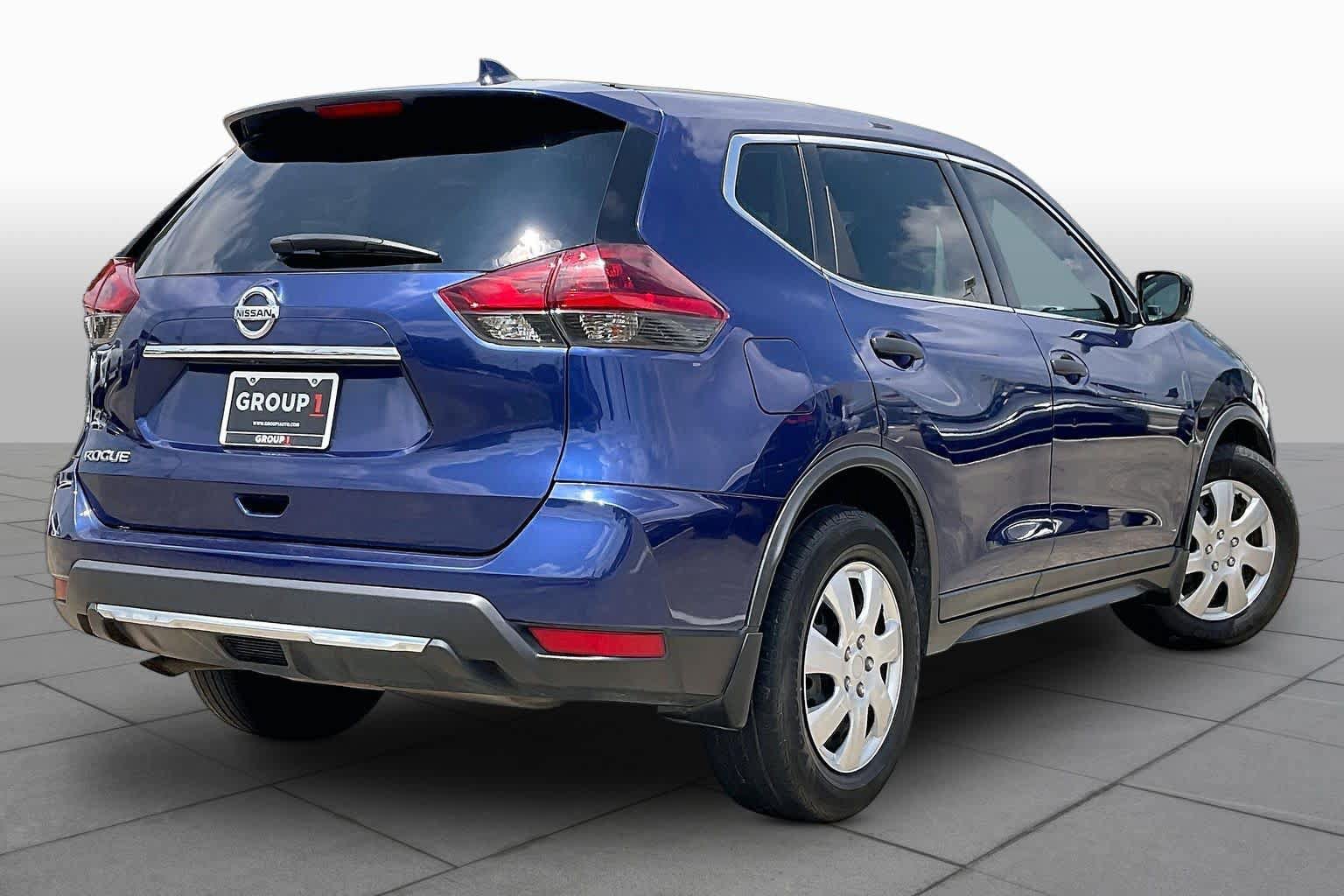 Used 2019 Nissan Rogue S FWD image 11