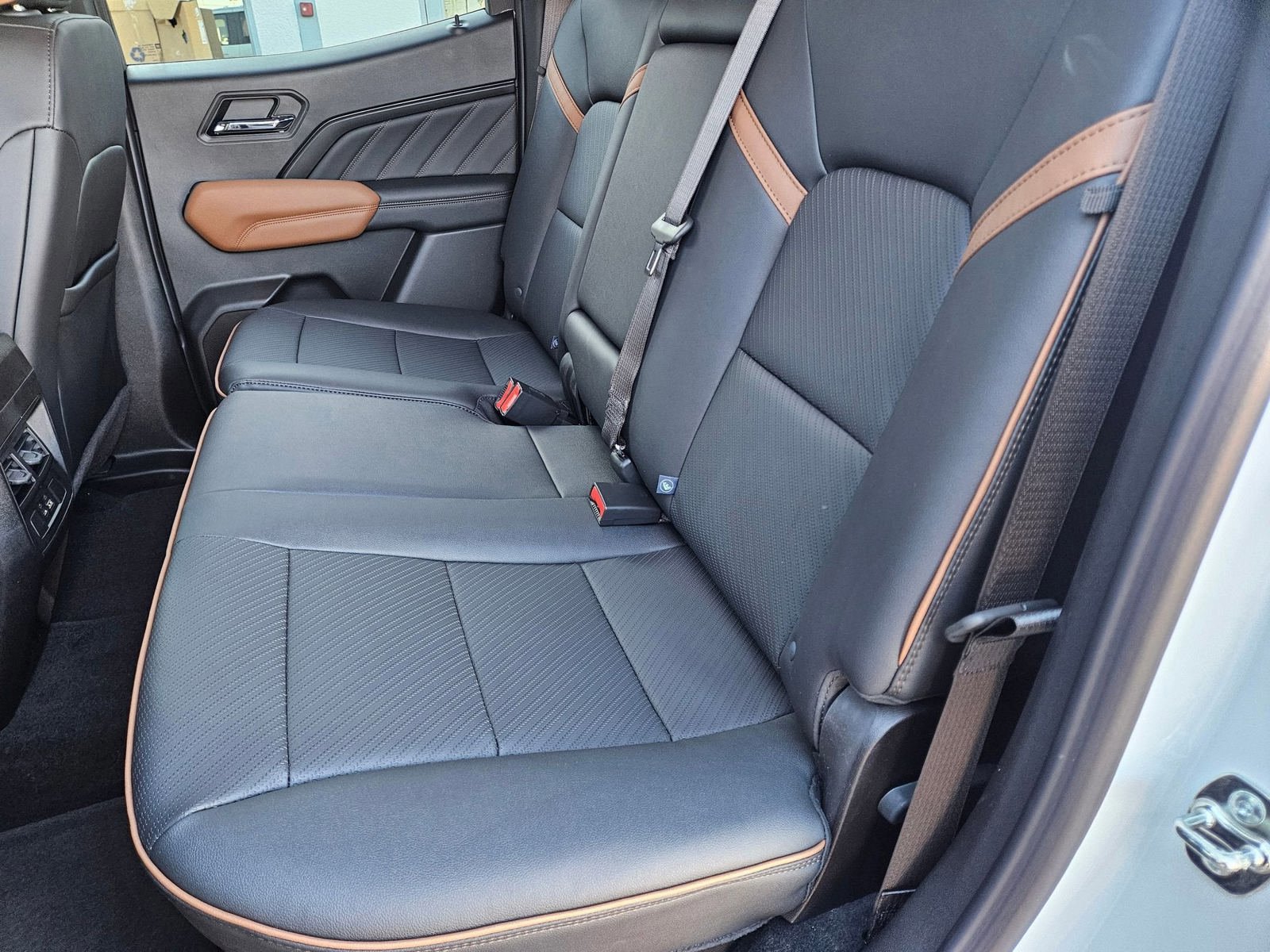 New 2026 GMC Canyon AT4 w/ AT4 Premium Package AWD/4WD image 27