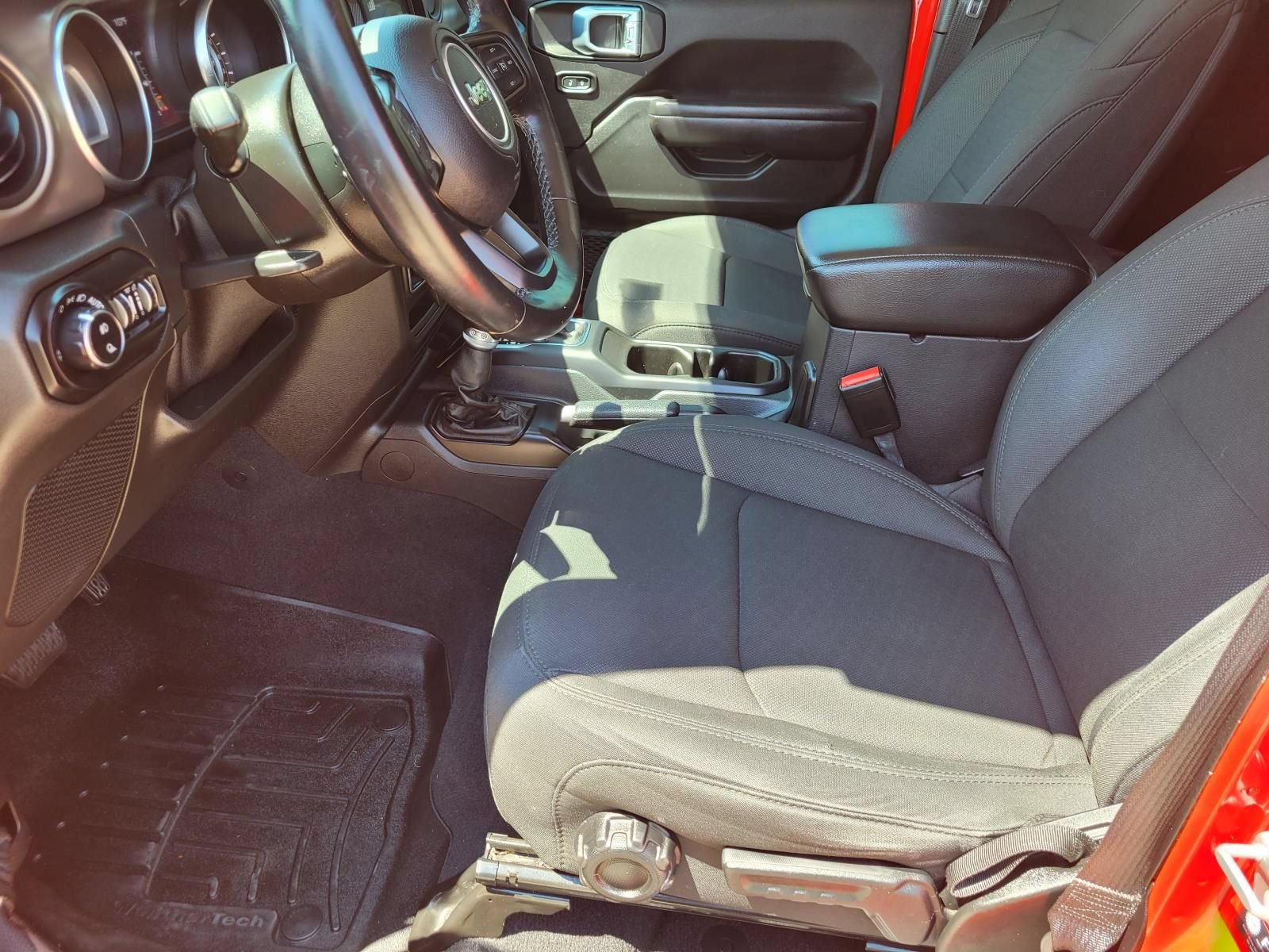 Used 2021 Jeep Gladiator Sport AWD/4WD image 21