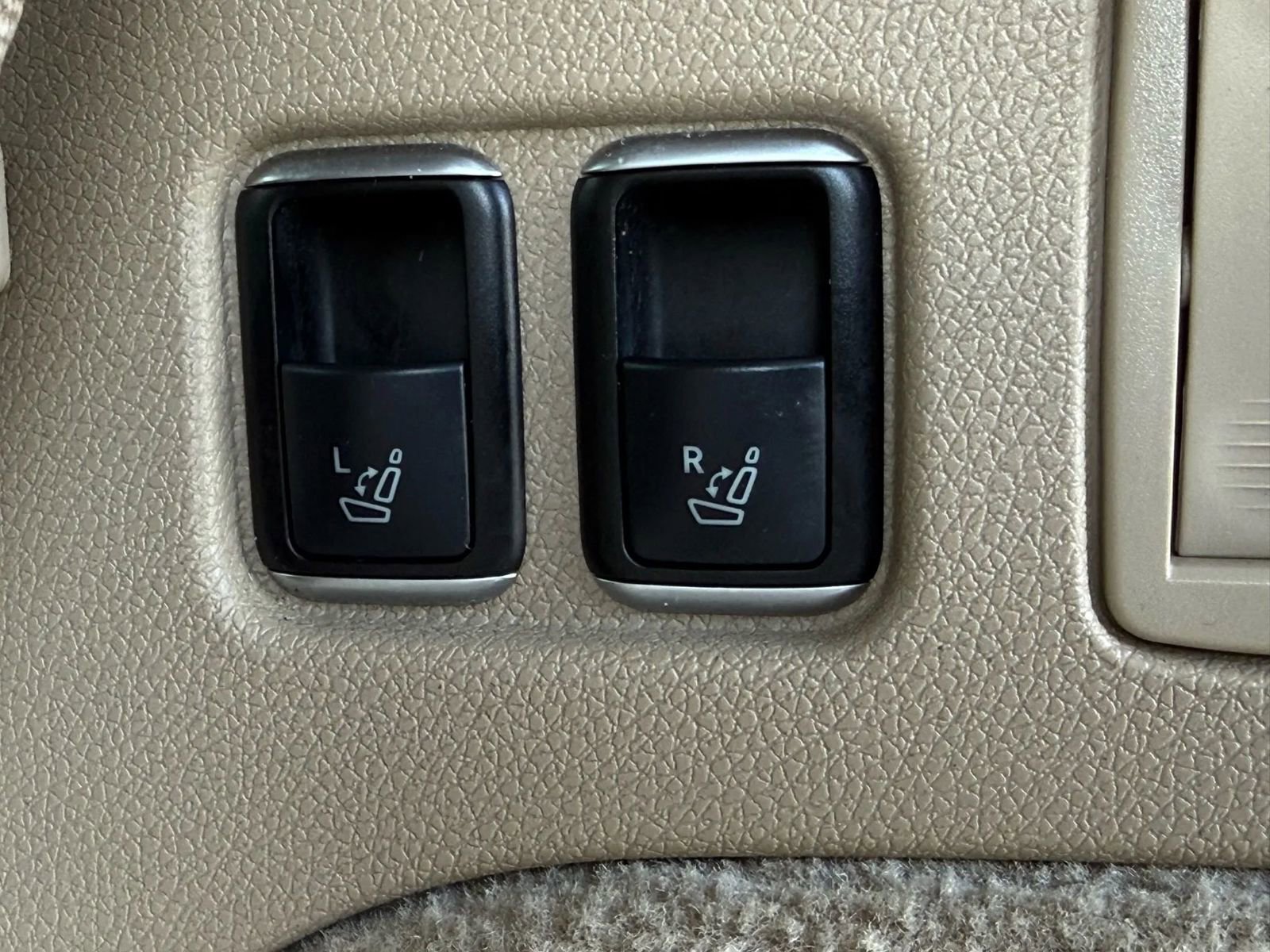 Used 2015 Mercedes-Benz GL 450 4MATIC image 9