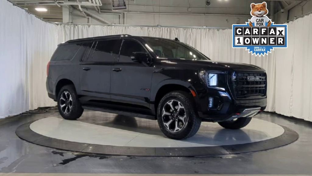Used 2024 GMC Yukon XL AT4 image 2