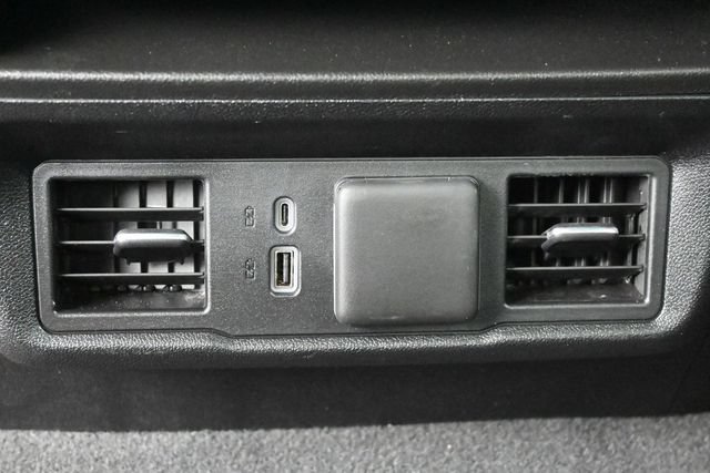 Used 2024 Chevrolet Silverado 2500 LT AWD/4WD image 27