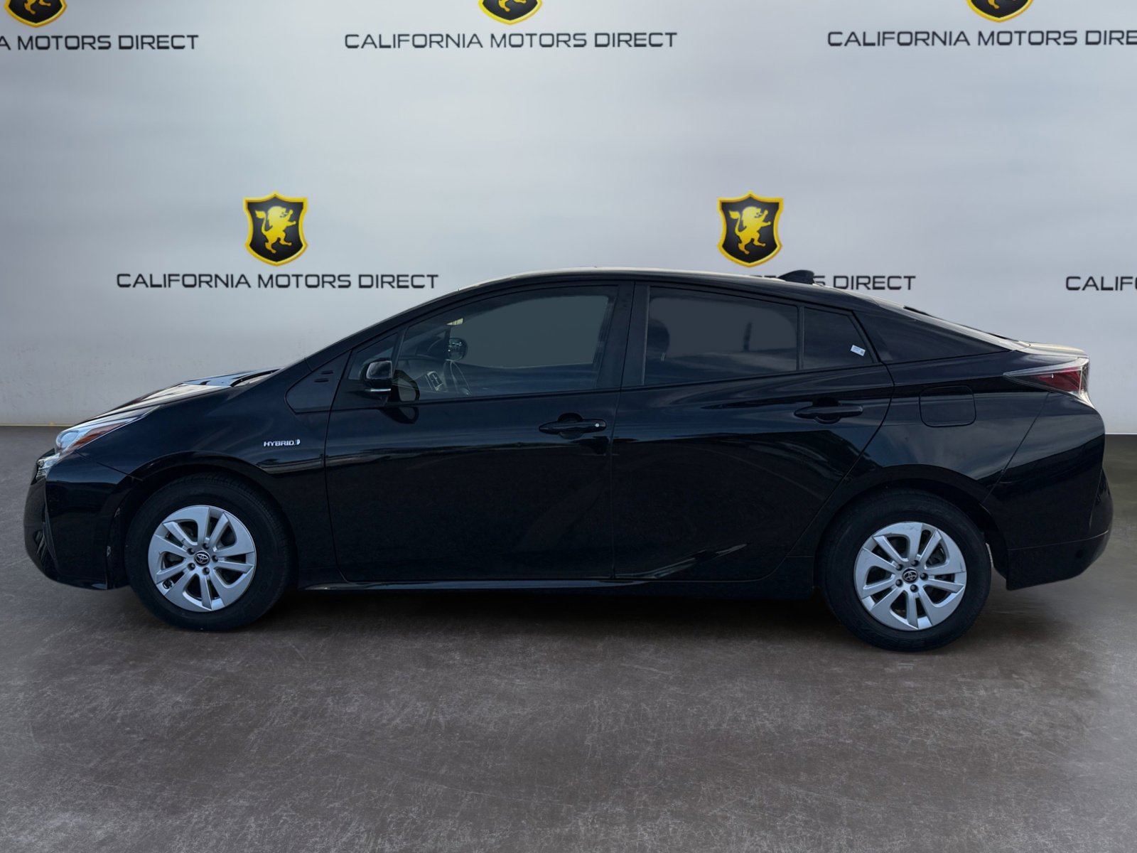 Used 2017 Toyota Prius Two image 2