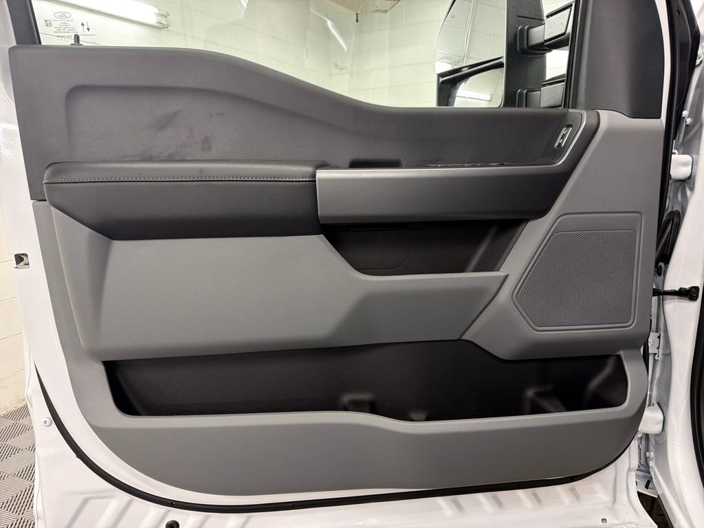 New 2026 Ford F250 XLT image 15