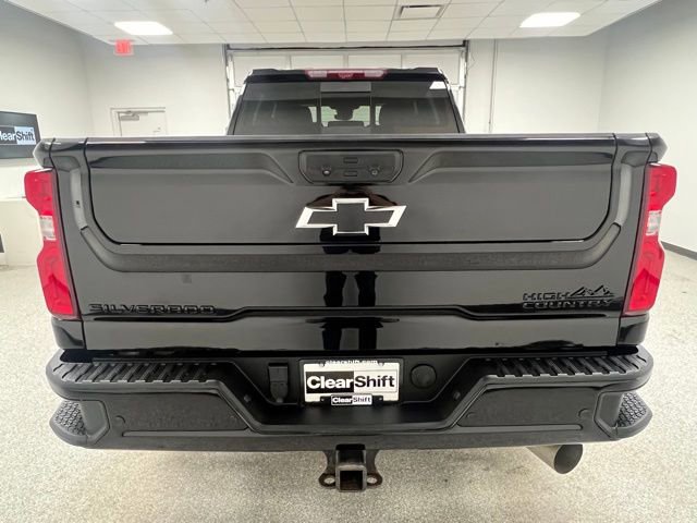Used 2024 Chevrolet Silverado 3500 High Country w/ Technology Package AWD/4WD image 9