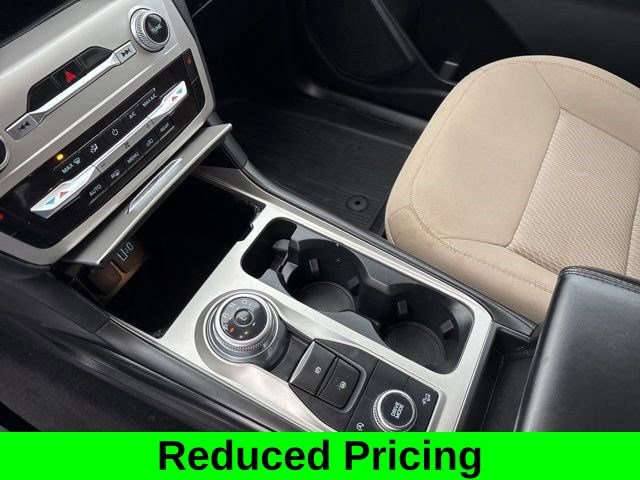 Used 2022 Ford Explorer XLT image 29