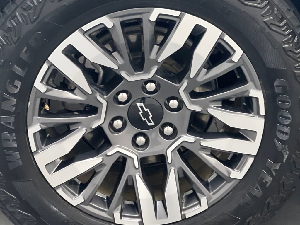 Used 2025 Chevrolet Tahoe Z71 image 71