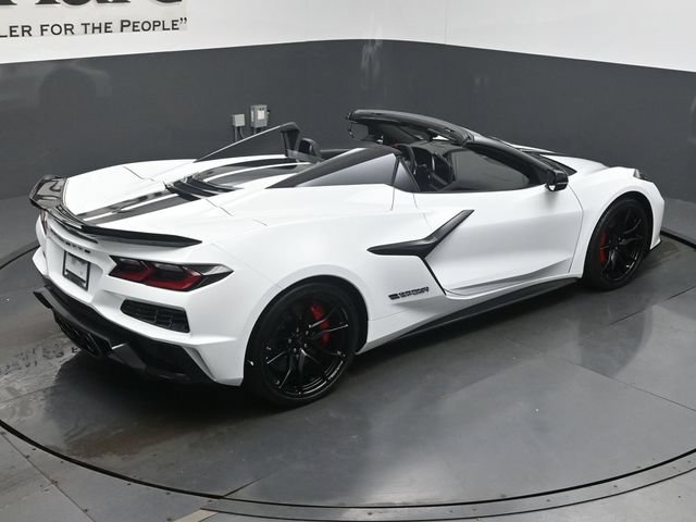 Used 2027 Chevrolet Corvette Grand Sport w/ Stealth Interior Trim Package RWD image 40