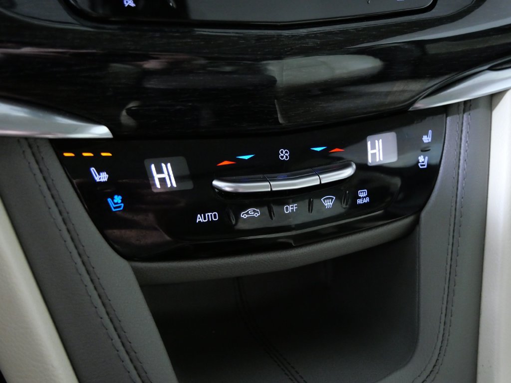 Used 2023 Cadillac XT6 Premium Luxury AWD/4WD image 28