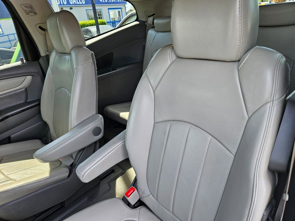 Used 2014 Chevrolet Traverse LTZ AWD/4WD image 15