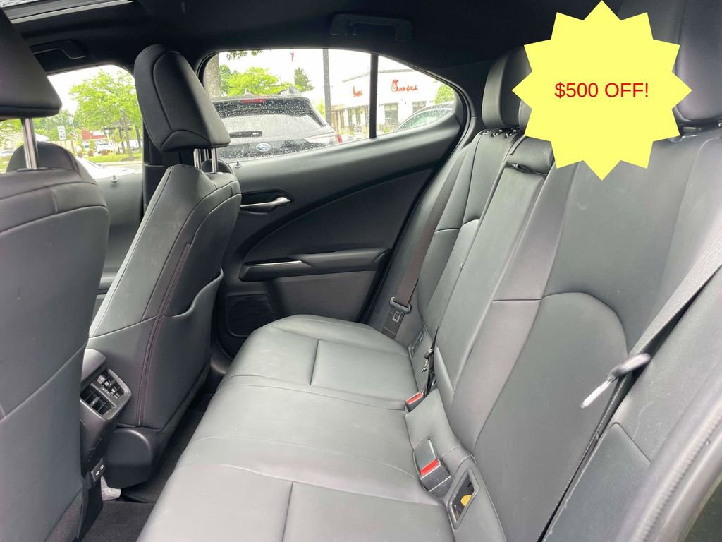 Used 2023 Lexus UX 250h FWD image 12