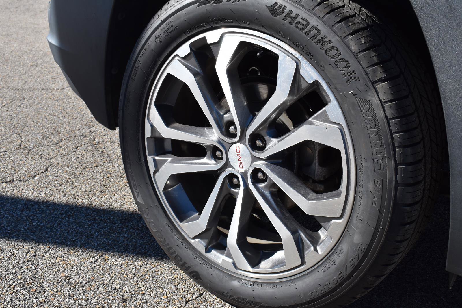 Used 2020 GMC Terrain SLT image 11