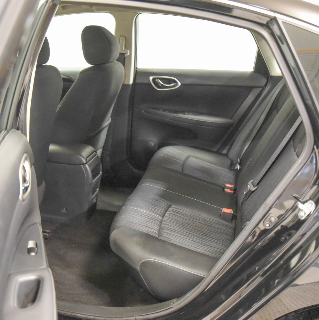 Used 2017 Nissan Sentra SV image 4