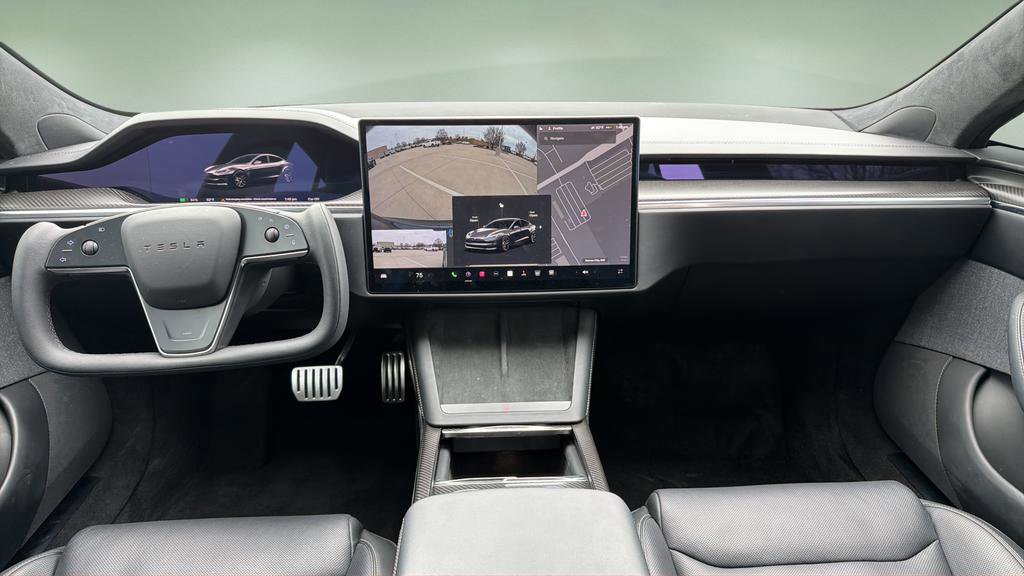 Used 2022 Tesla Model S Plaid image 7