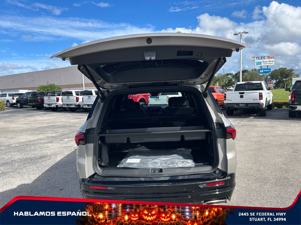 New 2027 Buick Enclave Sport Touring w/ Super Cruise Package FWD image 10