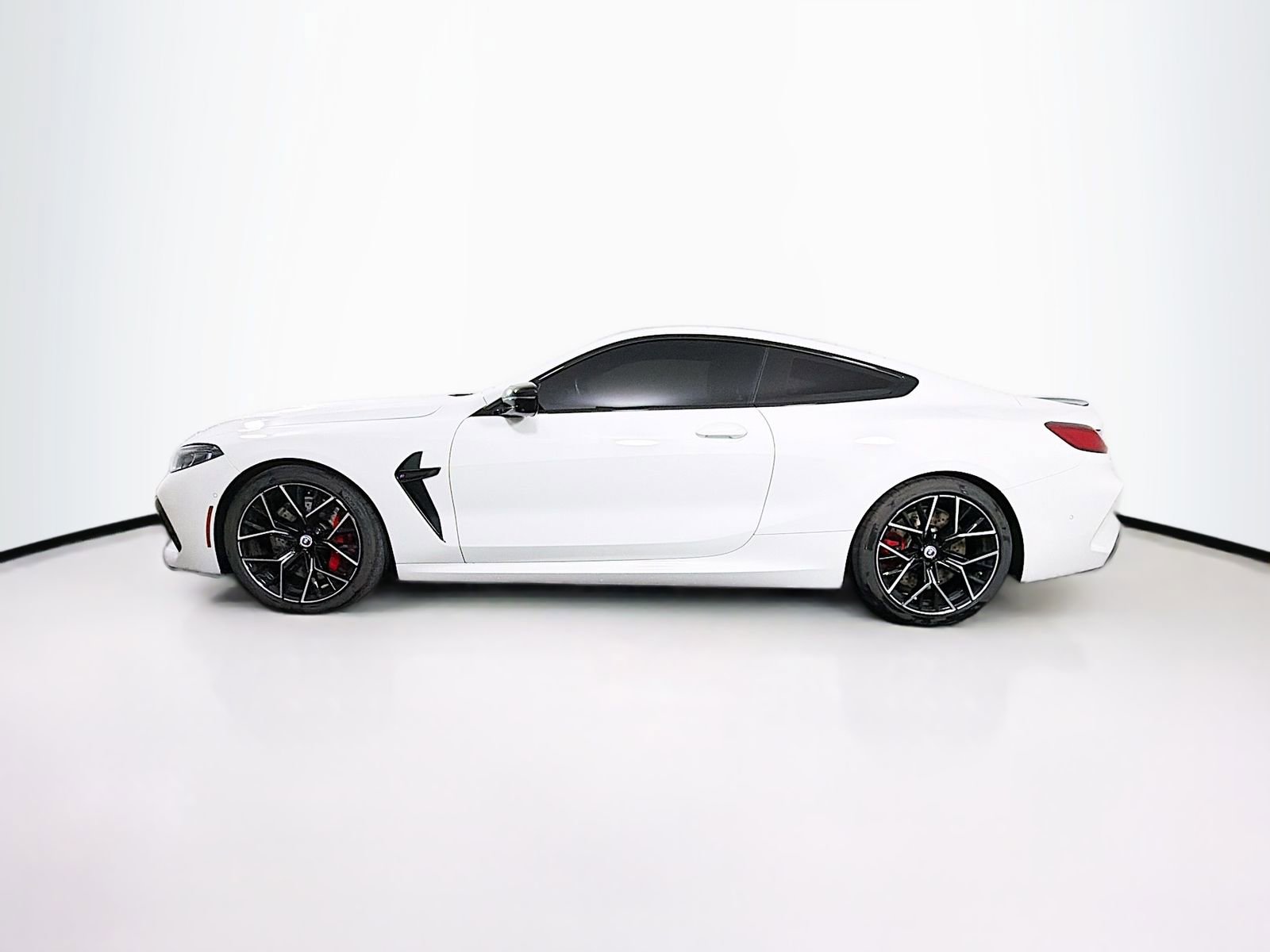 Used 2023 BMW M8 Competition w/ Driving Assistance Package image 4