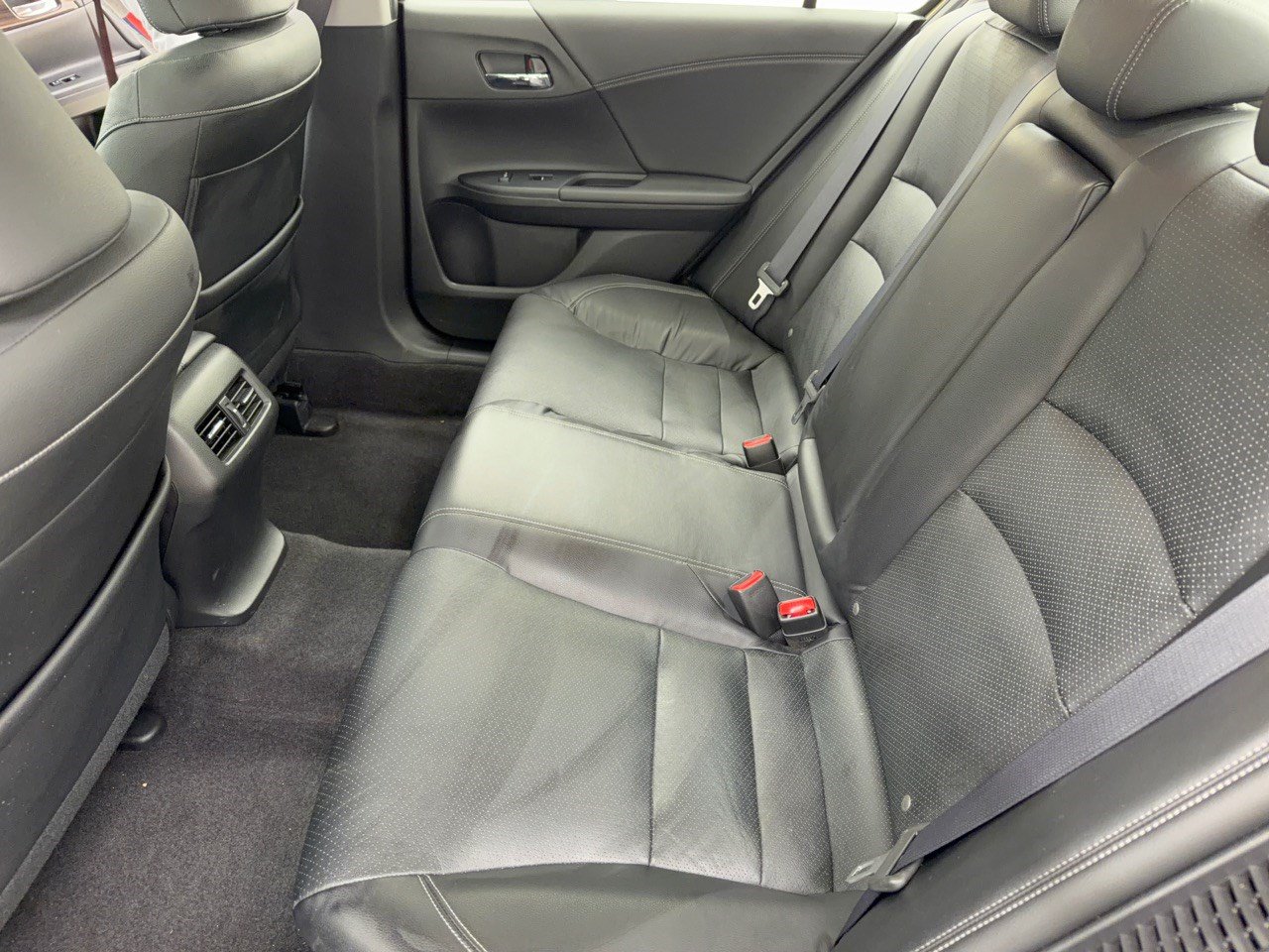 Used 2017 Honda Accord Touring image 25