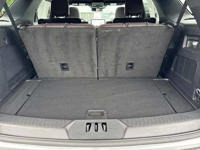 Used 2025 Ford Explorer Platinum w/ Ultimate Package AWD/4WD image 25