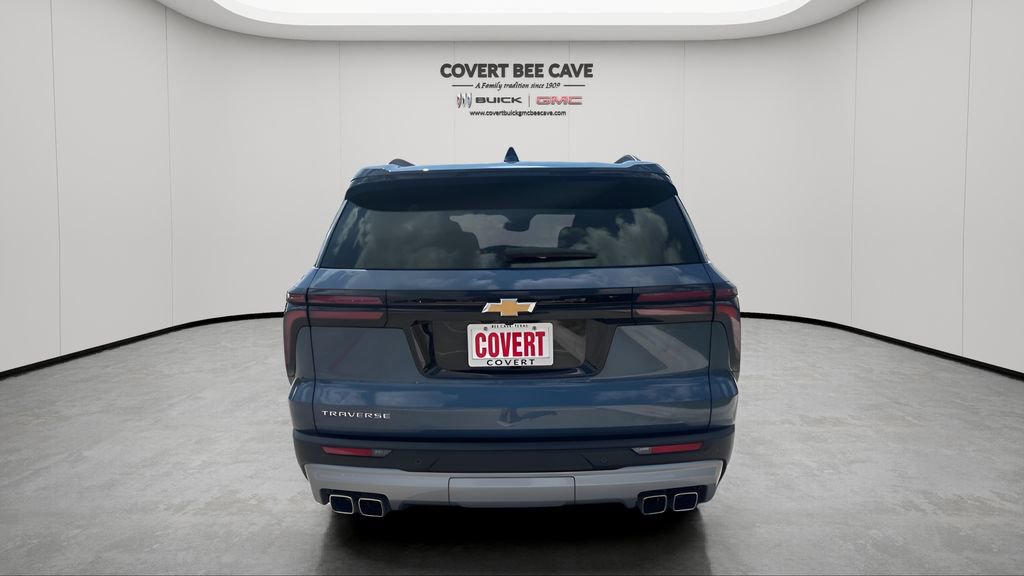 Used 2025 Chevrolet Traverse LT image 8