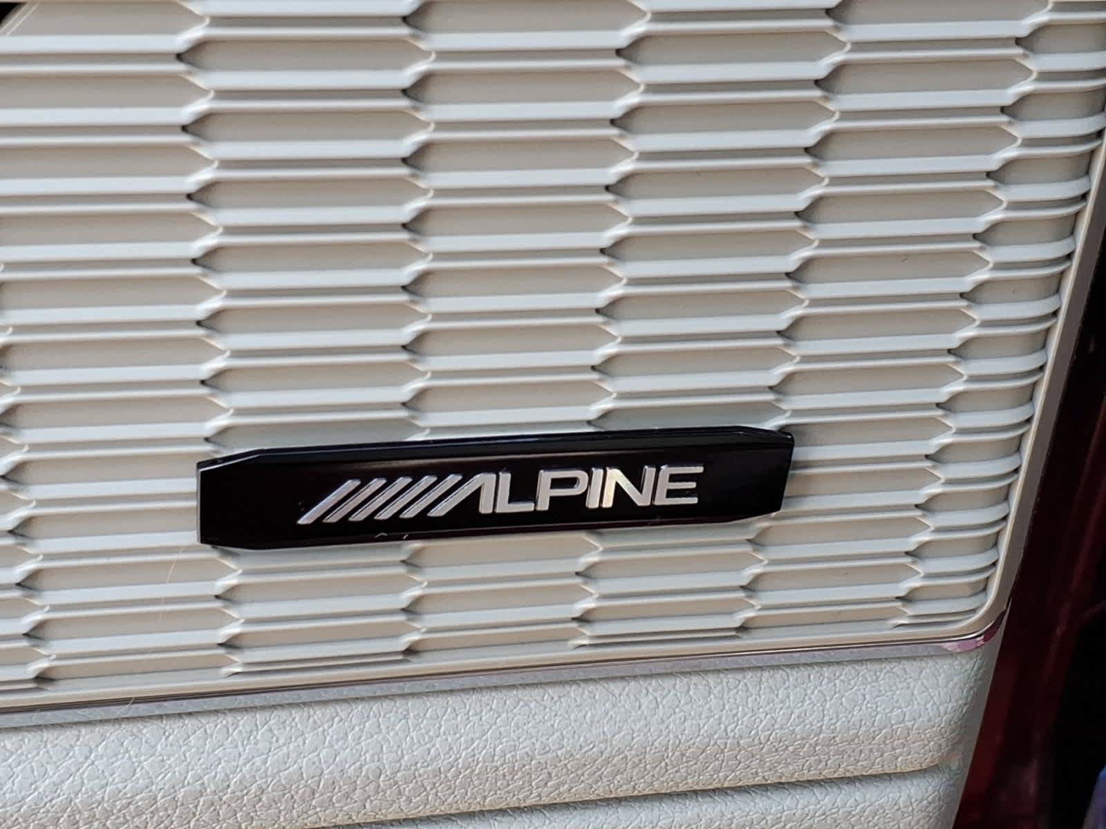 Used 2023 Jeep Grand Cherokee Overland AWD/4WD image 25
