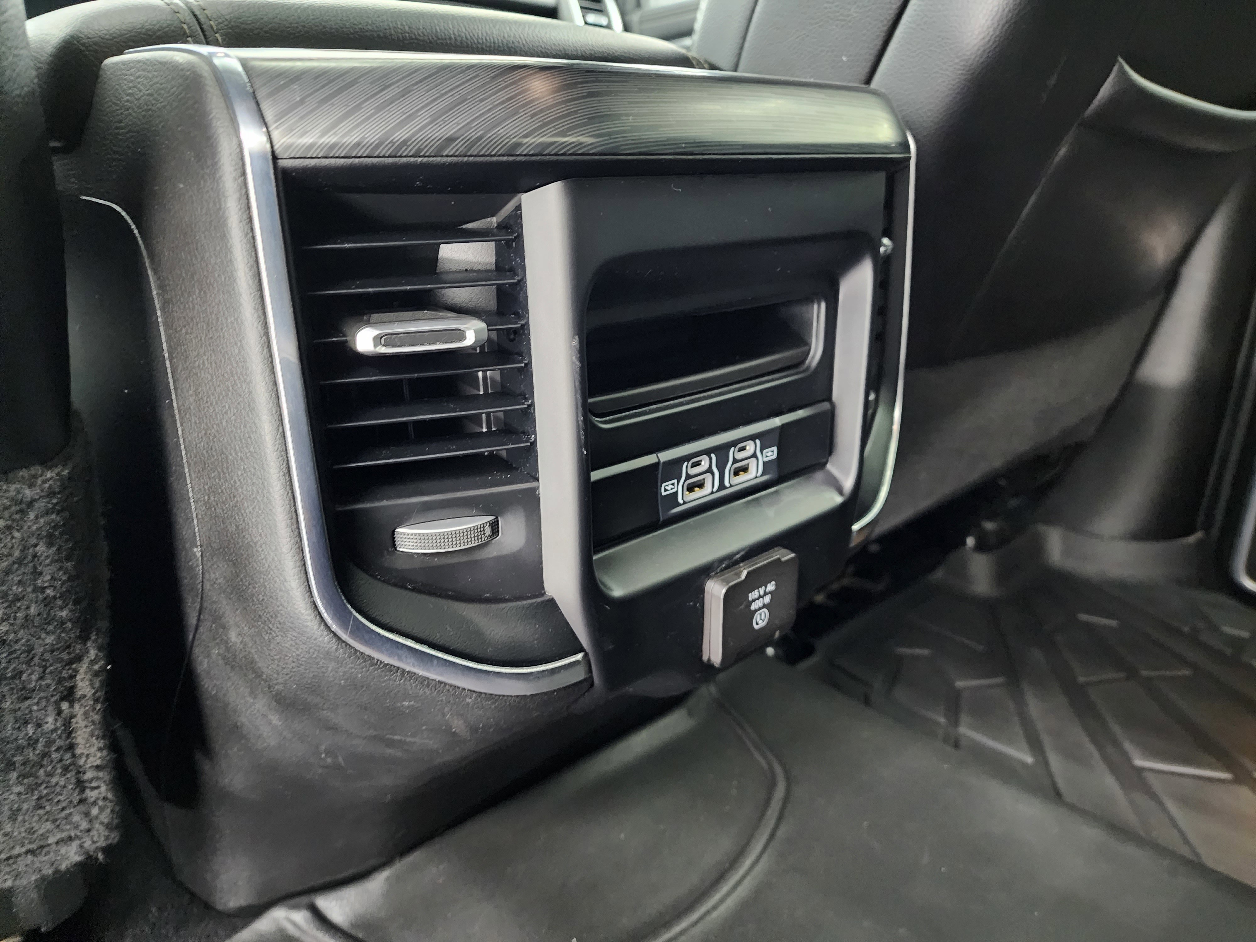 Used 2024 RAM 2500 Laramie w/ Sport Appearance Package image 38