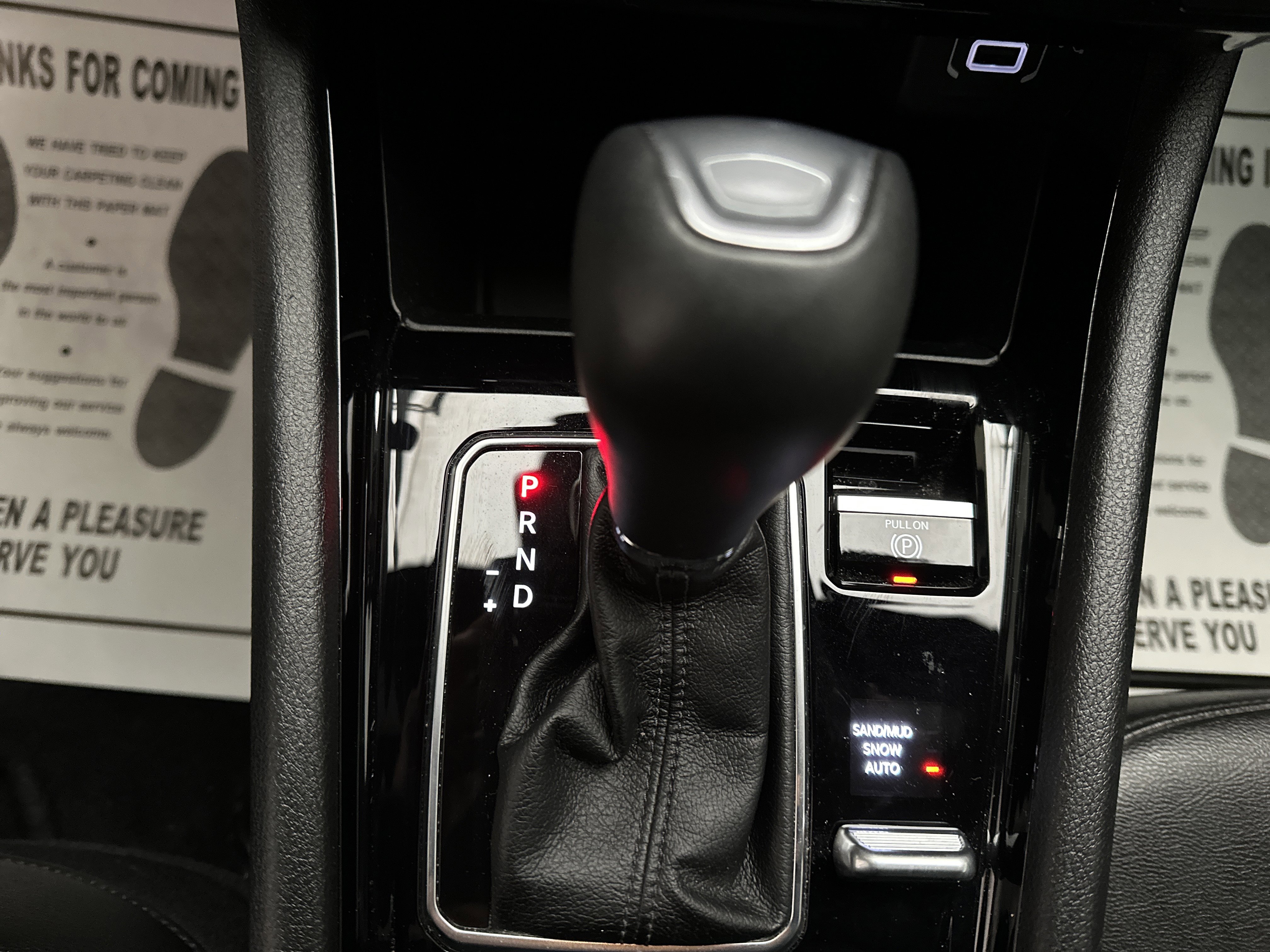 Used 2024 Jeep Compass Limited image 37